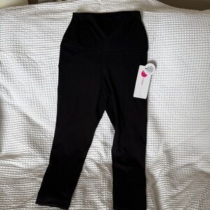 Yogalicious size Small Black Leggings Everyday Crop Tight Super High Rise